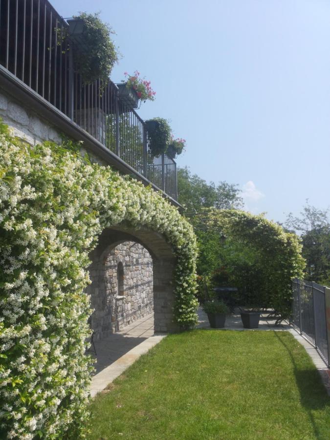 Villa Valuri Vista Magnifica Sul Lago Di Como Appartamento Piano Terra Vercana Luaran gambar